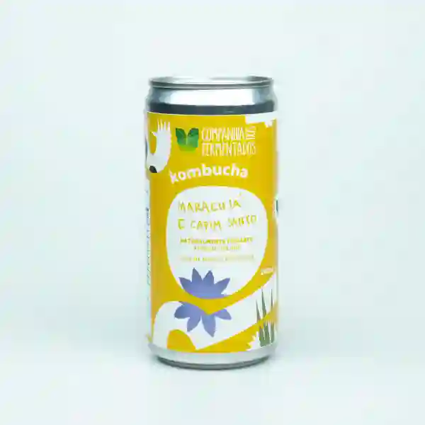 Kombucha de maracujá com capim santo